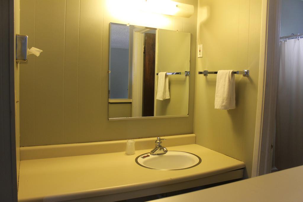 Motel Coach N Four à Grass Valley Extérieur photo