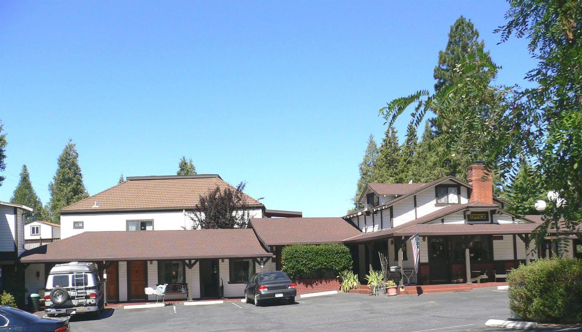 Motel Coach N Four à Grass Valley Extérieur photo