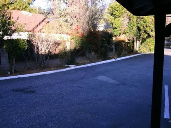 Motel Coach N Four à Grass Valley Extérieur photo